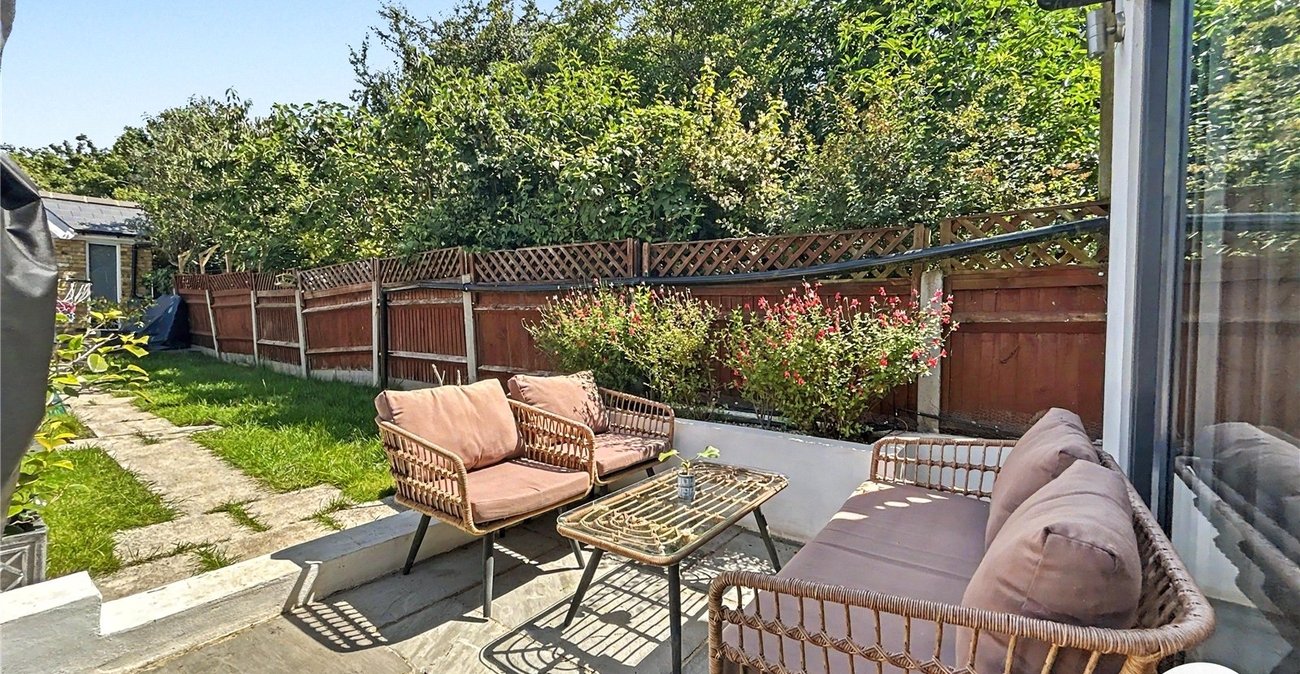 4 bedroom house for sale in Sidcup | Robinson Jackson