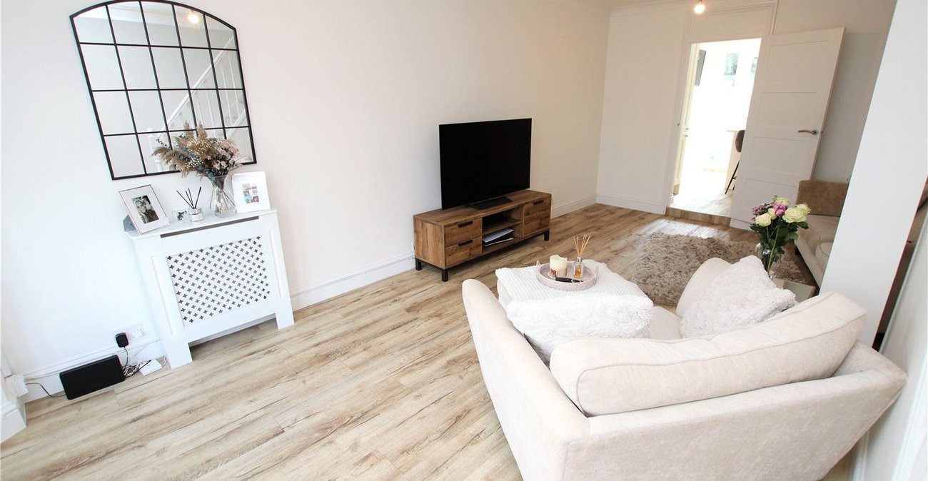 2 bedroom house for sale in Sidcup | Robinson Jackson