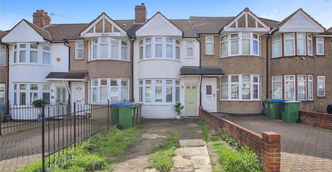 2 bedroom house for sale in Sidcup | Robinson Jackson