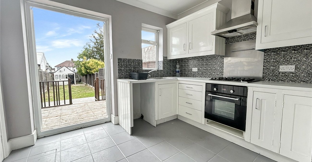 2 bedroom house for sale in Sidcup | Robinson Jackson