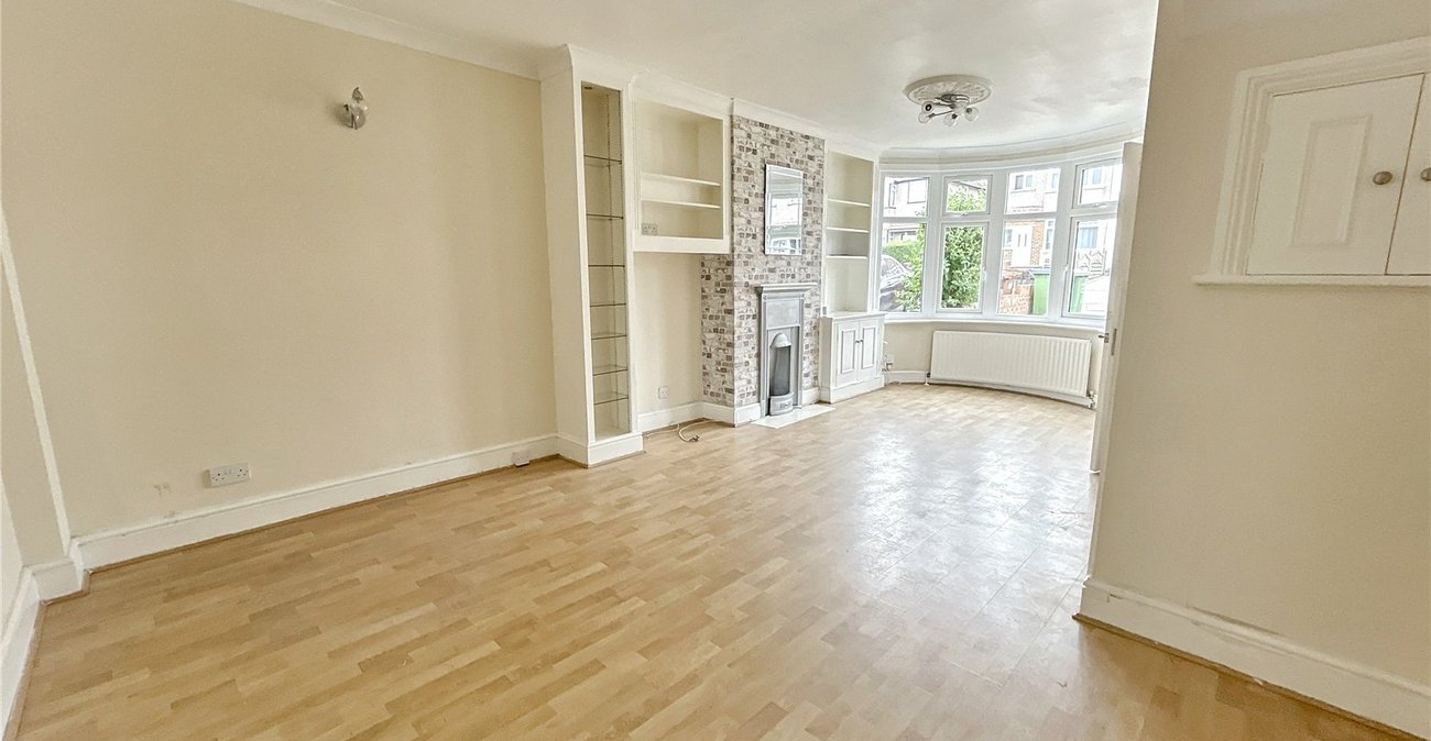 2 bedroom house for sale in Sidcup | Robinson Jackson