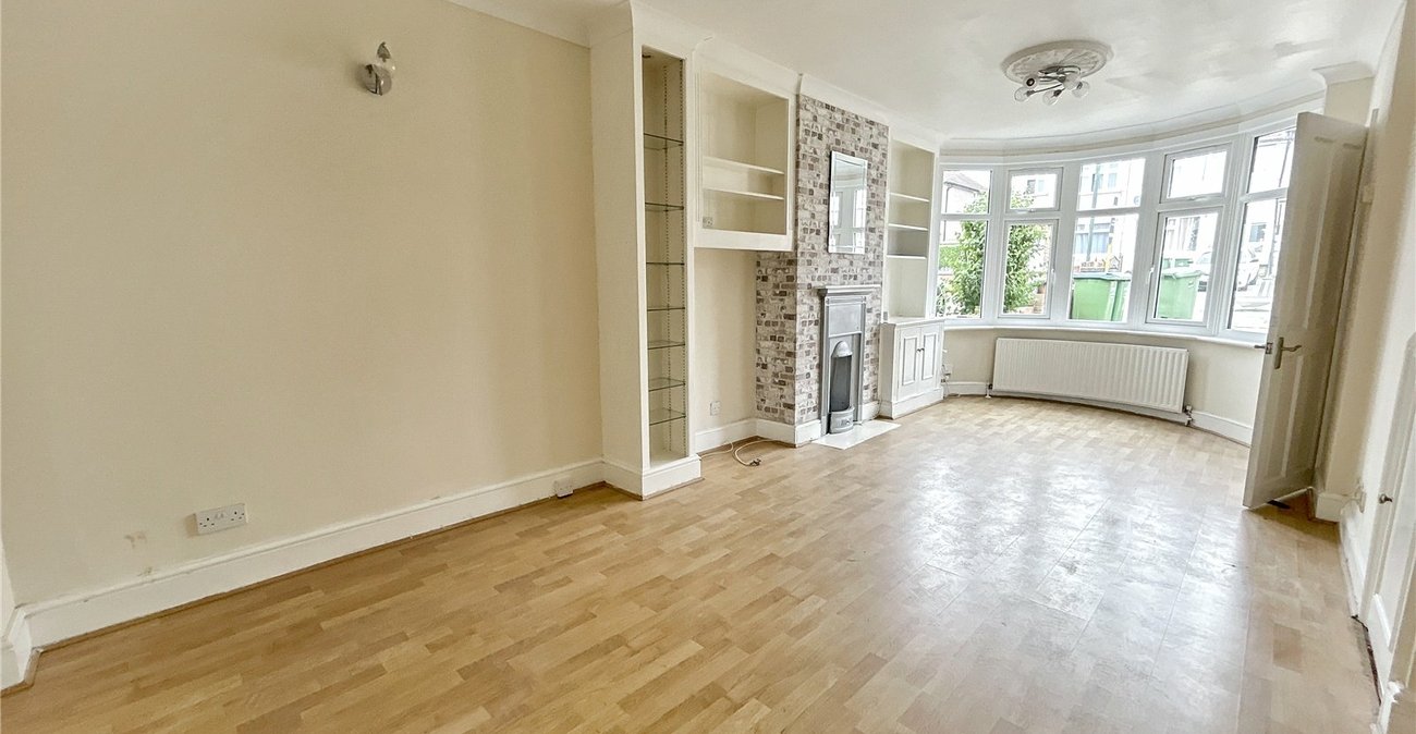 2 bedroom house for sale in Sidcup | Robinson Jackson