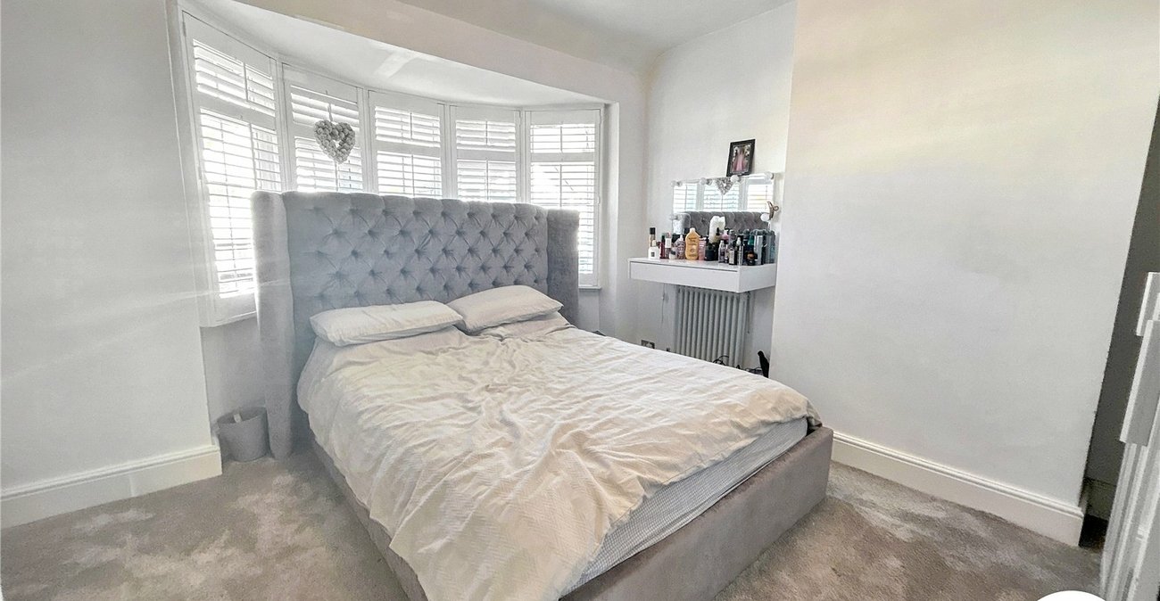 2 bedroom house for sale in Sidcup | Robinson Jackson