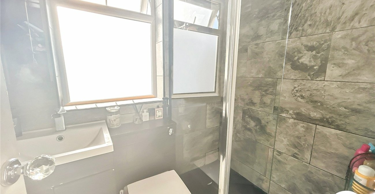 2 bedroom house for sale in Sidcup | Robinson Jackson