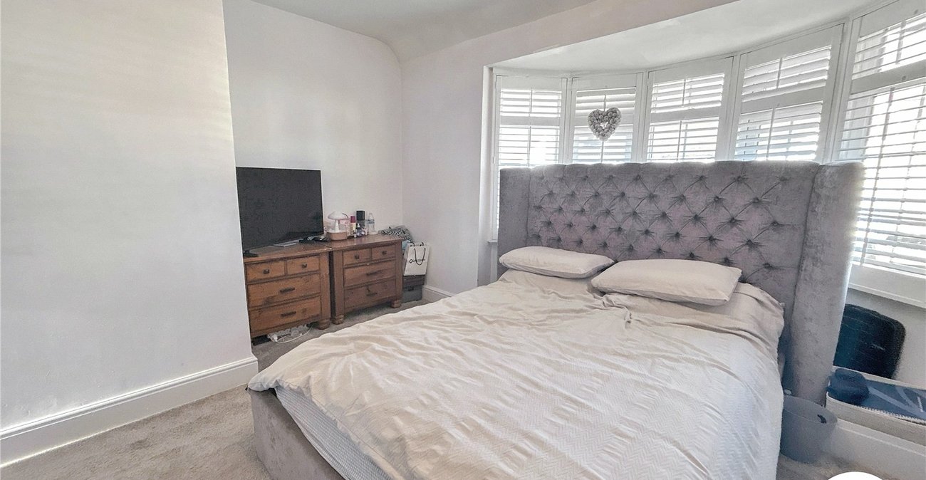 2 bedroom house for sale in Sidcup | Robinson Jackson