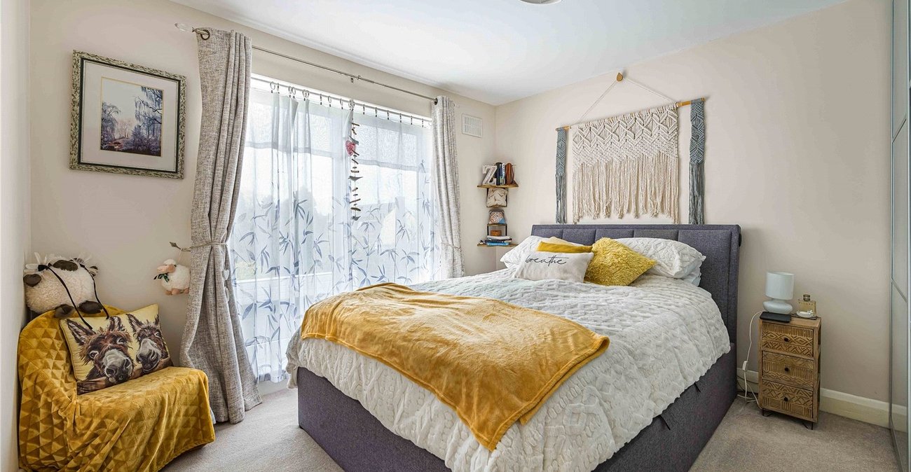 3 bedroom house for sale in Strood | Robinson Michael & Jackson