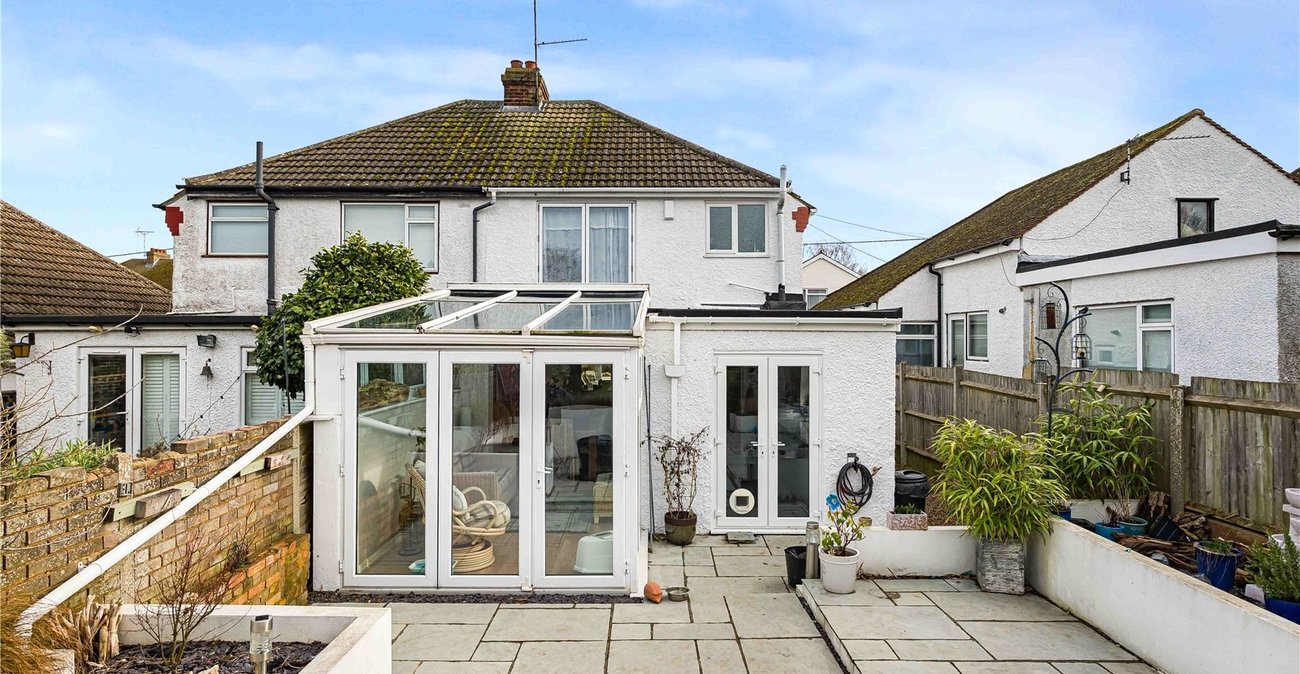 3 bedroom house for sale in Strood | Robinson Michael & Jackson