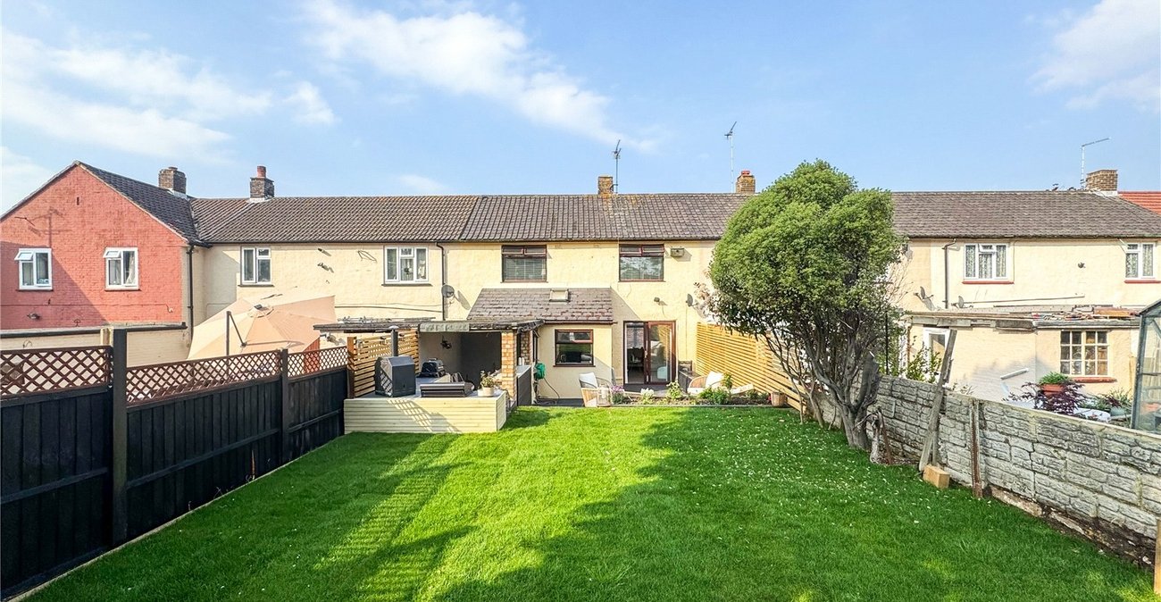 2 bedroom house for sale in Twydall | Robinson Michael & Jackson