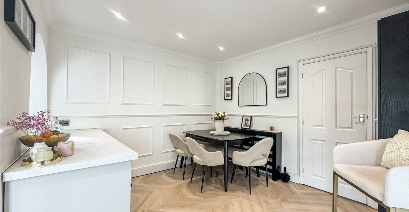 2 bedroom house for sale in Twydall | Robinson Michael & Jackson