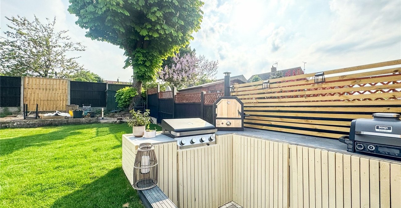 2 bedroom house for sale in Twydall | Robinson Michael & Jackson