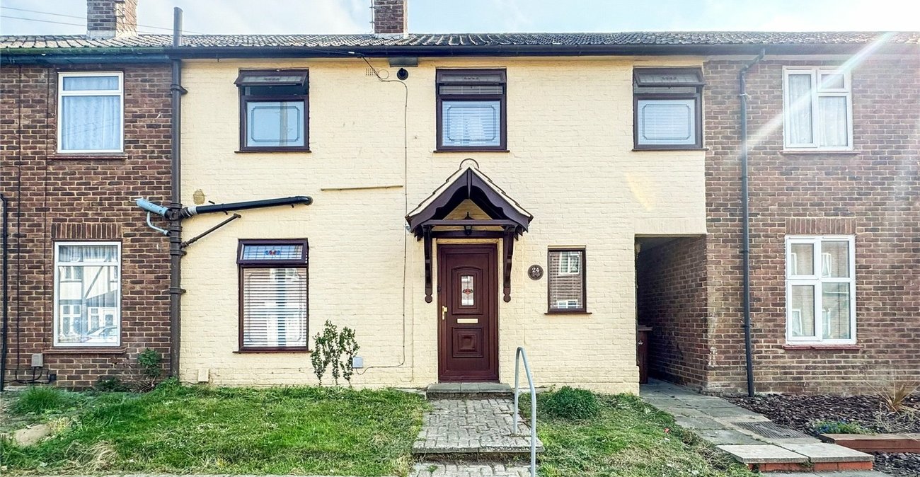 2 bedroom house for sale in Twydall | Robinson Michael & Jackson