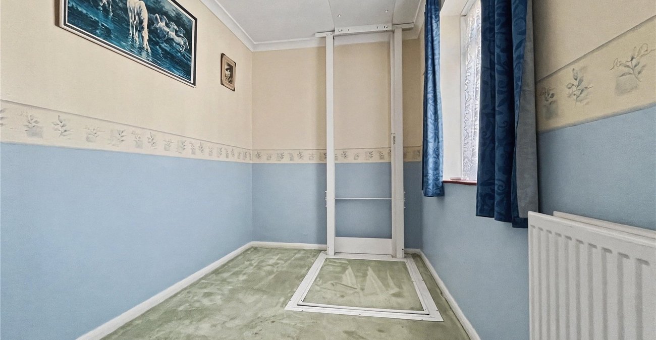 3 bedroom house for sale in Twydall | Robinson Michael & Jackson