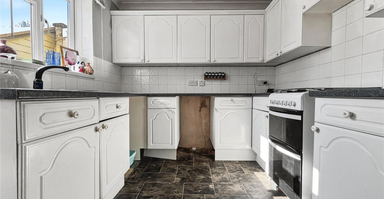 3 bedroom house for sale in Twydall | Robinson Michael & Jackson