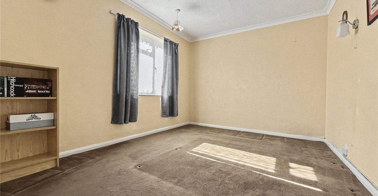 3 bedroom house for sale in Twydall | Robinson Michael & Jackson