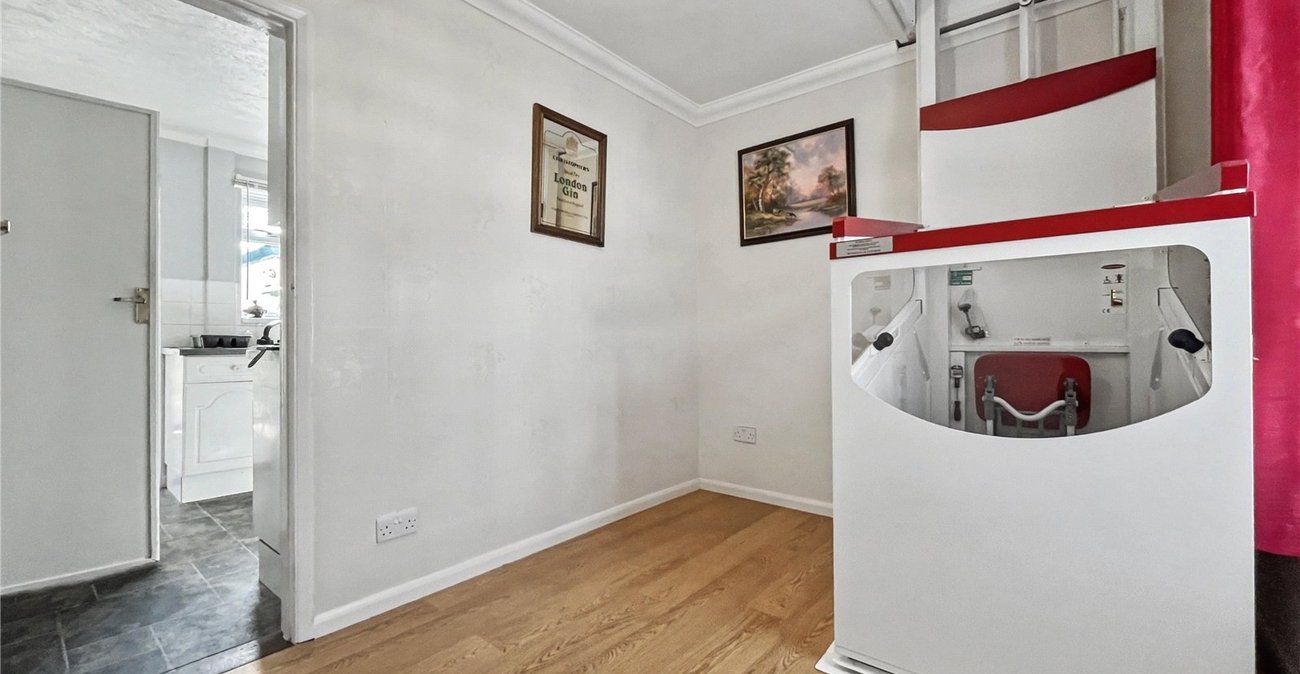 3 bedroom house for sale in Twydall | Robinson Michael & Jackson