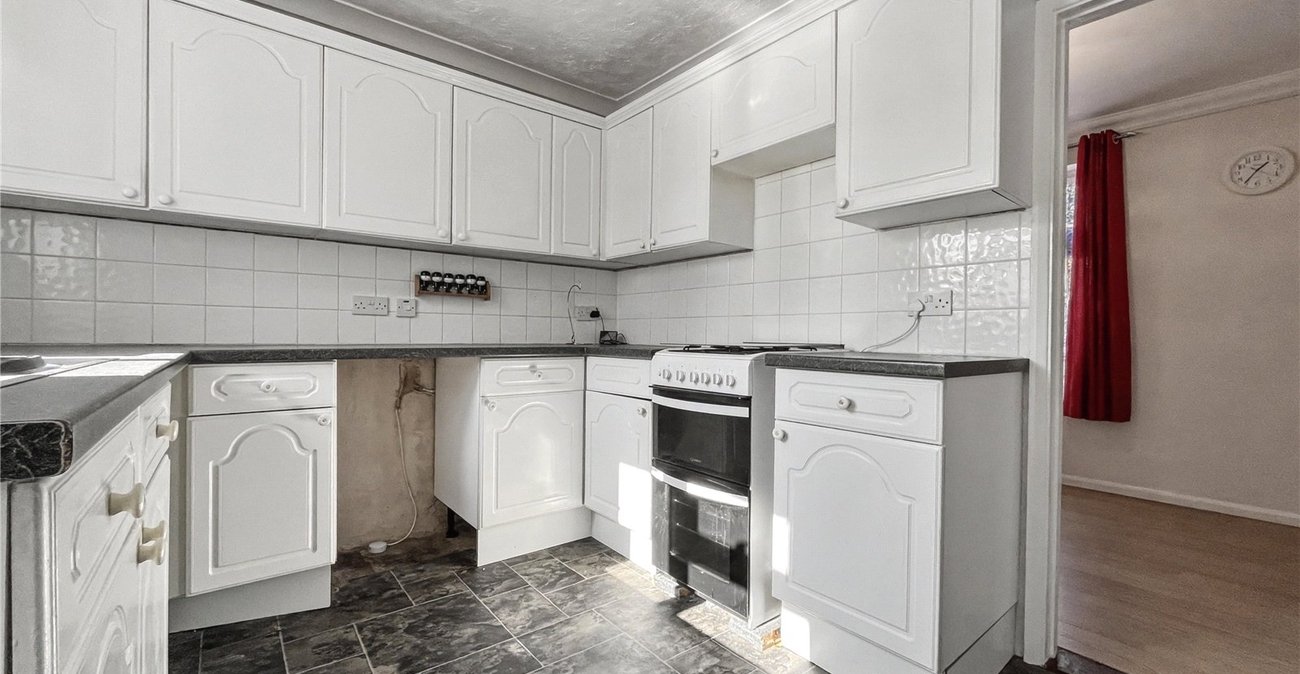 3 bedroom house for sale in Twydall | Robinson Michael & Jackson