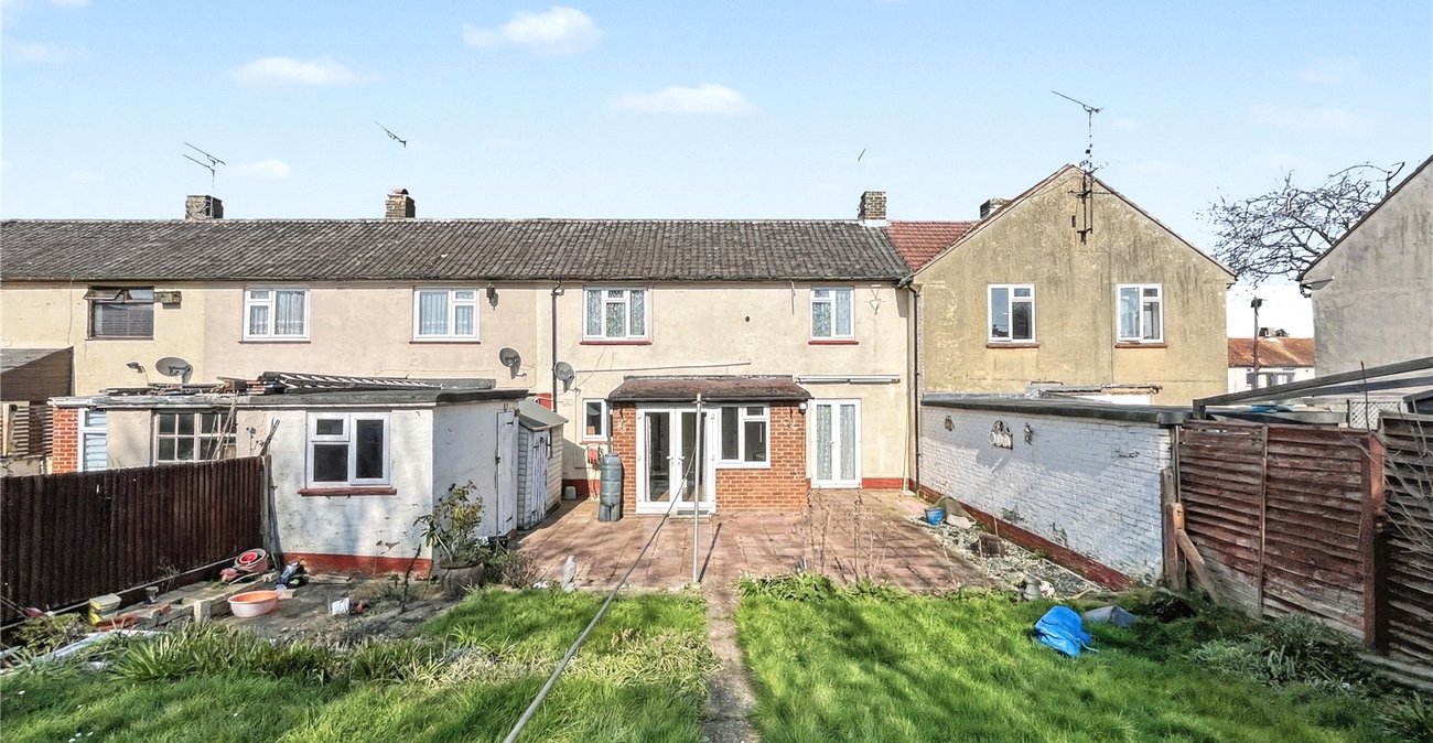 3 bedroom house for sale in Twydall | Robinson Michael & Jackson