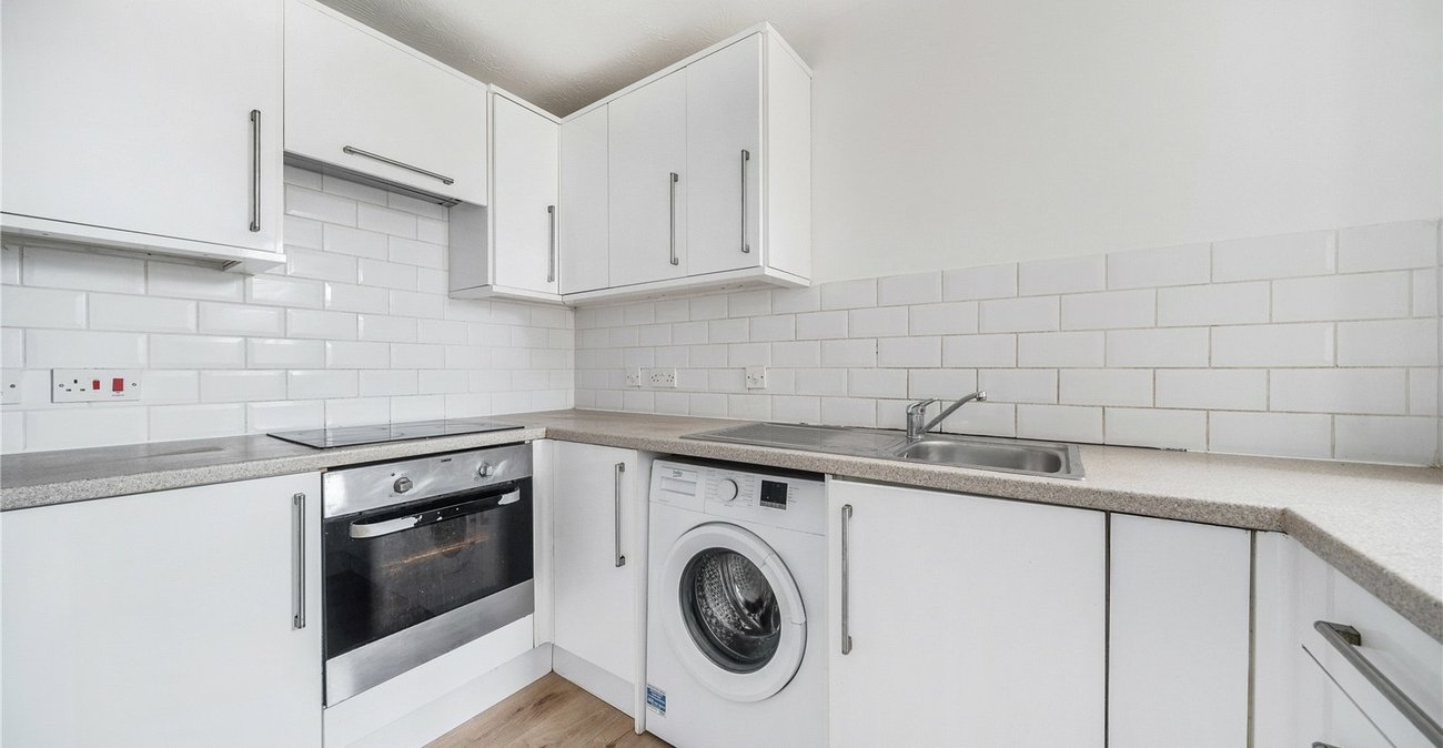 2 bedroom property for sale in Silverdale | Robinson Jackson