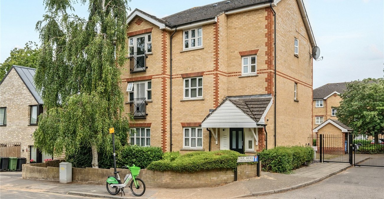 2 bedroom property for sale in Silverdale | Robinson Jackson