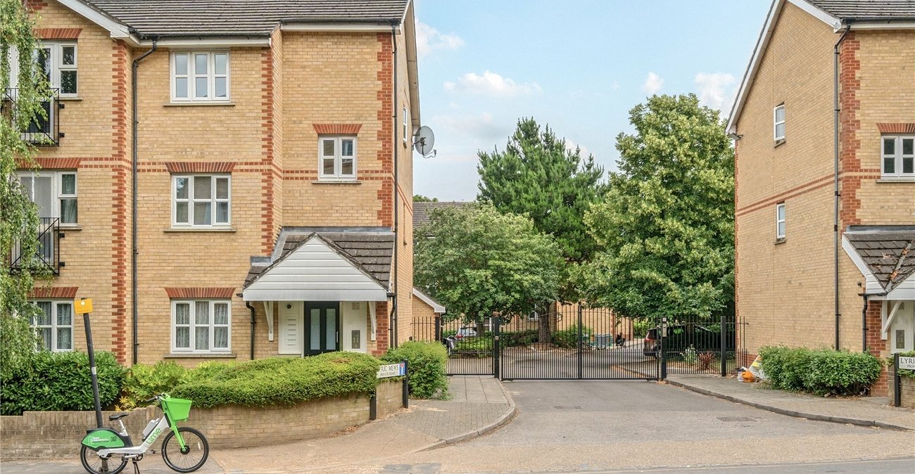 2 bedroom property for sale in Silverdale | Robinson Jackson