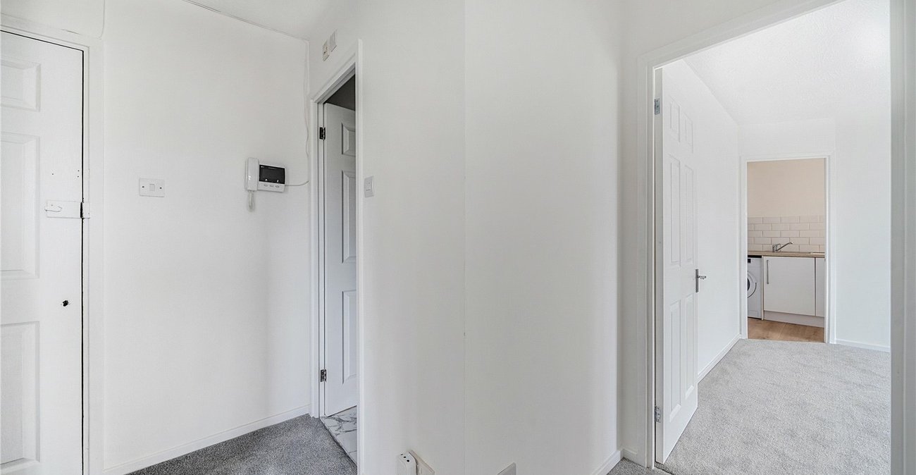 2 bedroom property for sale in Silverdale | Robinson Jackson