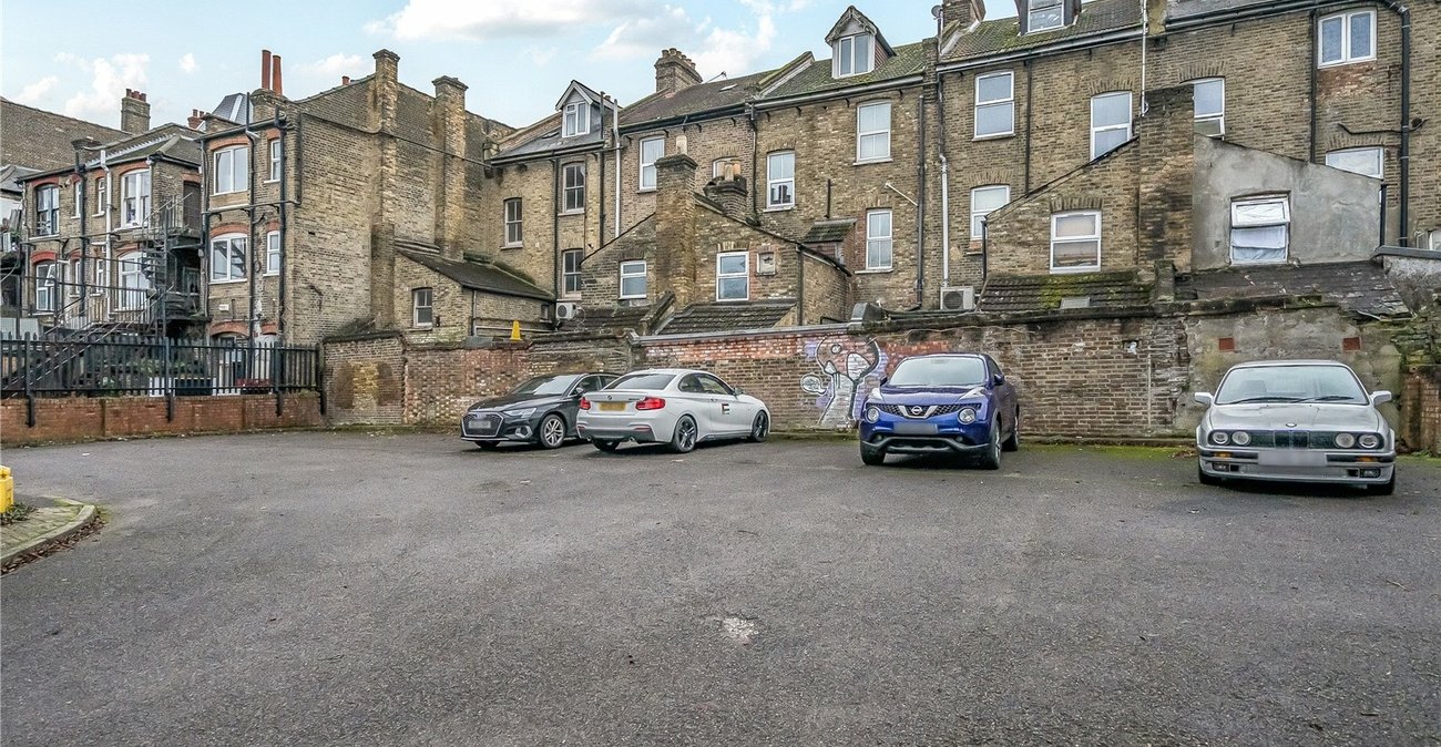 1 bedroom property for sale in Silverdale | Robinson Jackson