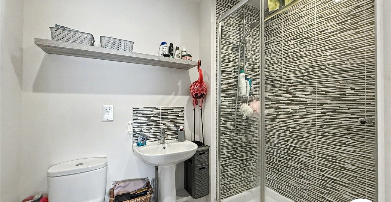 2 bedroom property for sale in Sittingbourne | Robinson Michael & Jackson