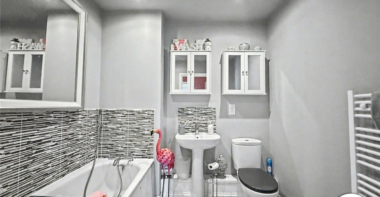 2 bedroom property for sale in Sittingbourne | Robinson Michael & Jackson