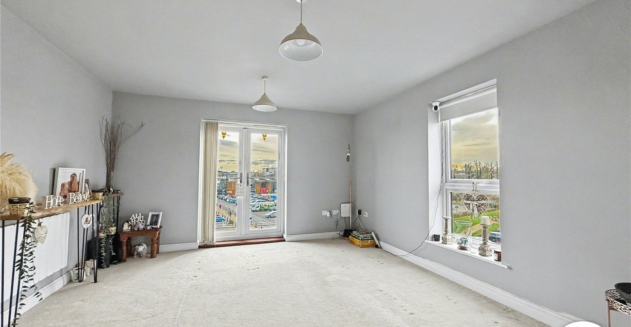 2 bedroom property for sale in Sittingbourne | Robinson Michael & Jackson