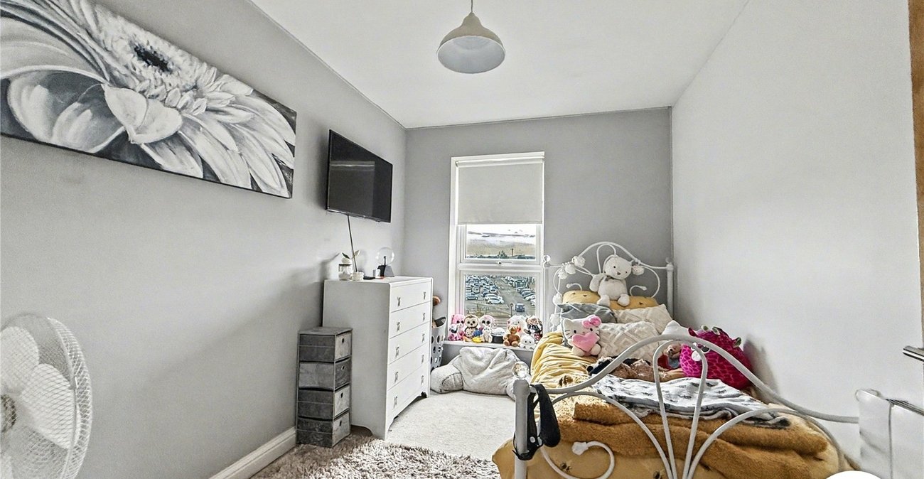 2 bedroom property for sale in Sittingbourne | Robinson Michael & Jackson