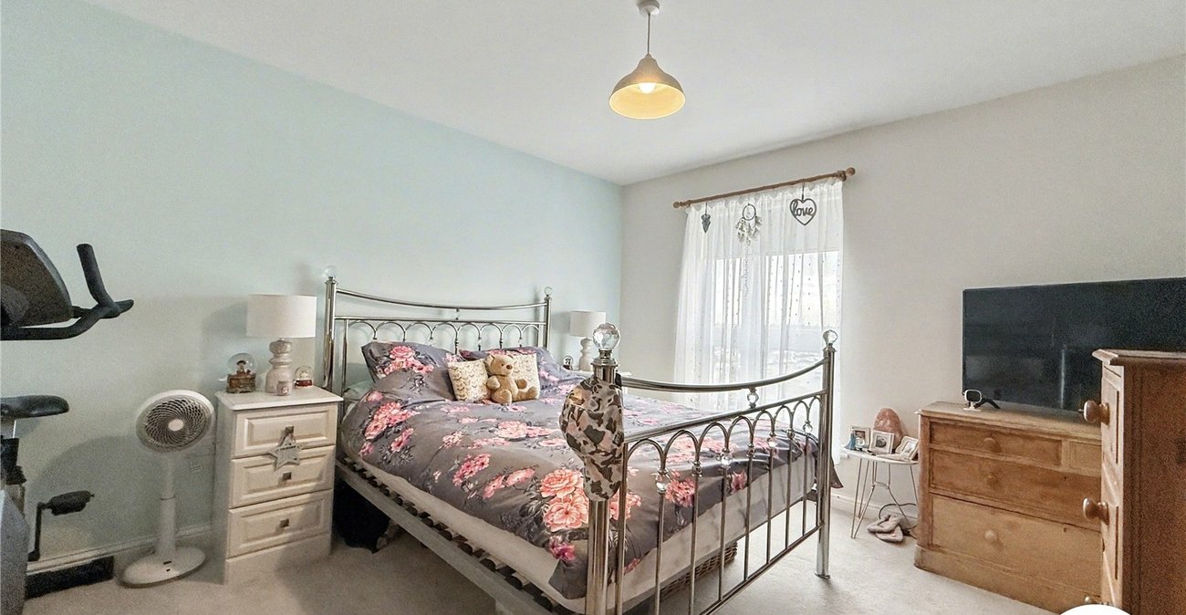 2 bedroom property for sale in Sittingbourne | Robinson Michael & Jackson