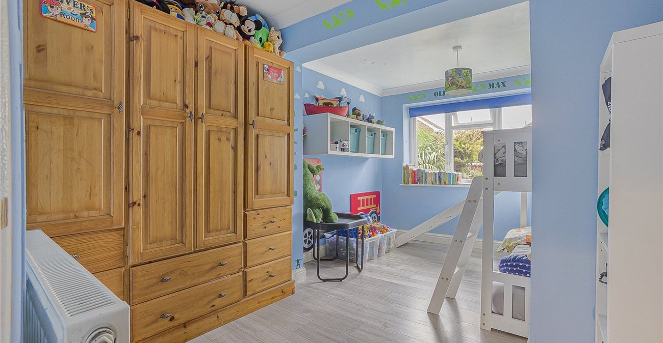 4 bedroom house for sale in Hextable | Robinson Jackson