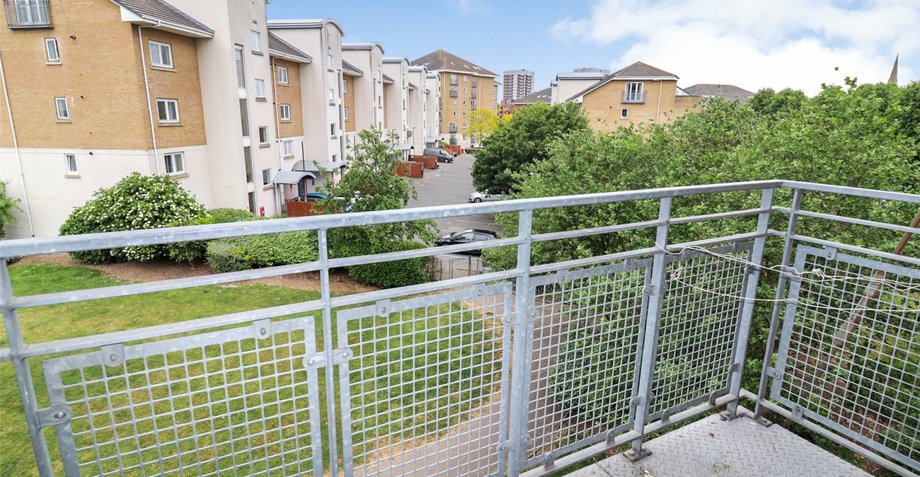 2 bedroom property for sale in Erith | Robinson Jackson