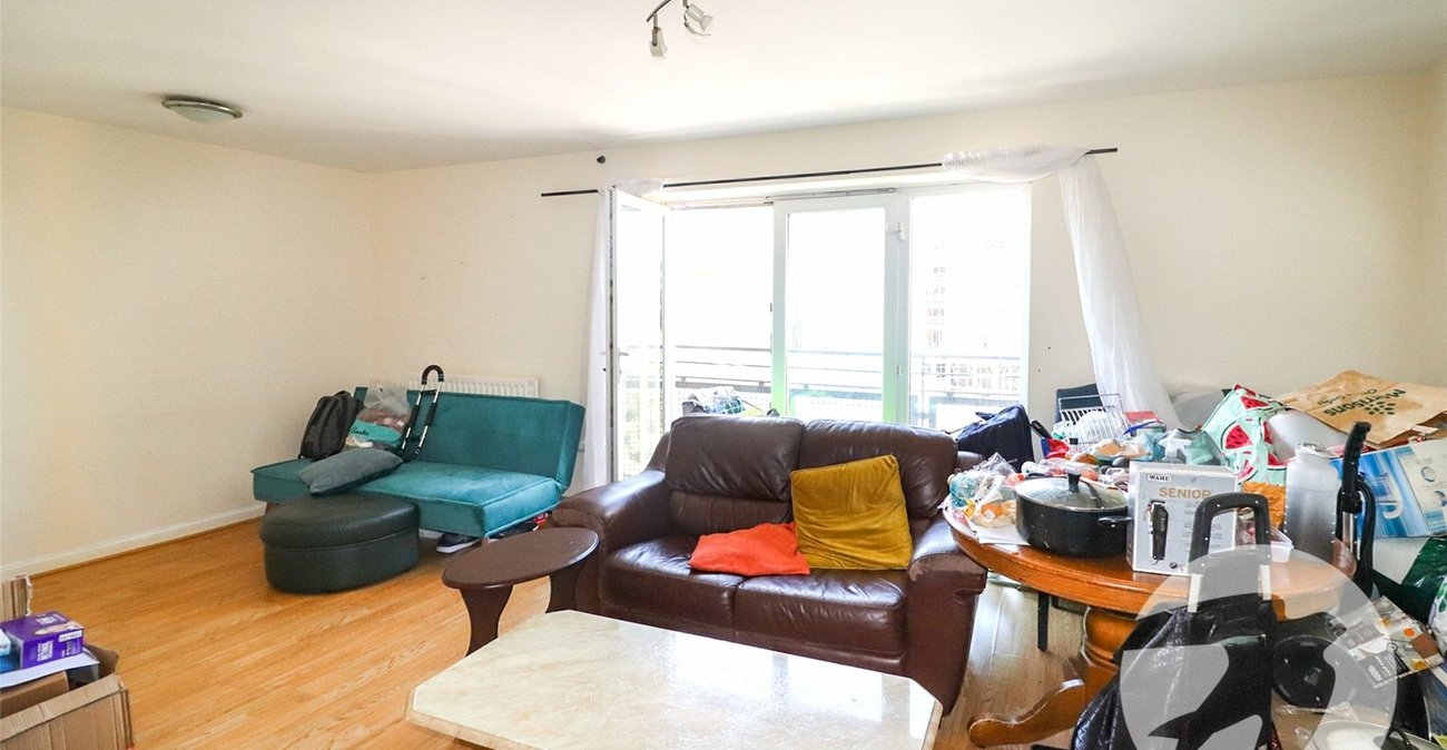 2 bedroom property for sale in Erith | Robinson Jackson