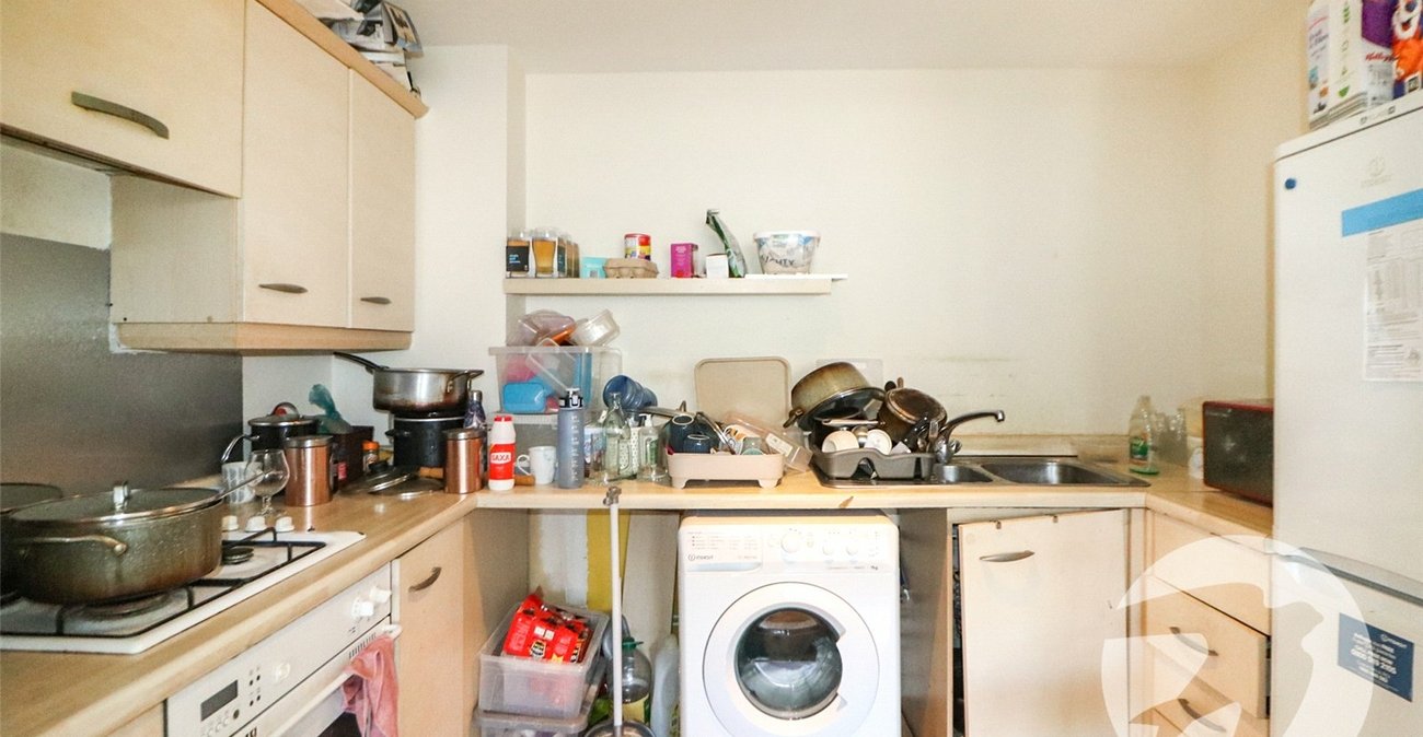 2 bedroom property for sale in Erith | Robinson Jackson