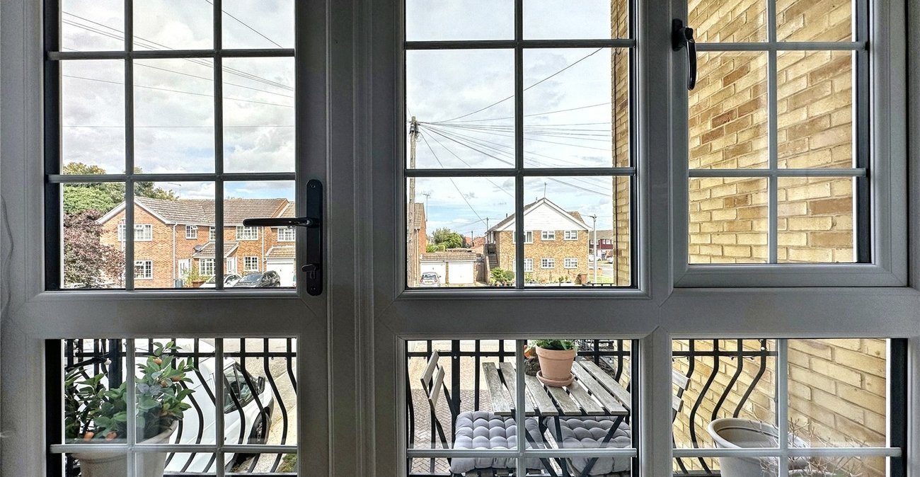 4 bedroom property for sale in Rainham | Robinson Michael & Jackson