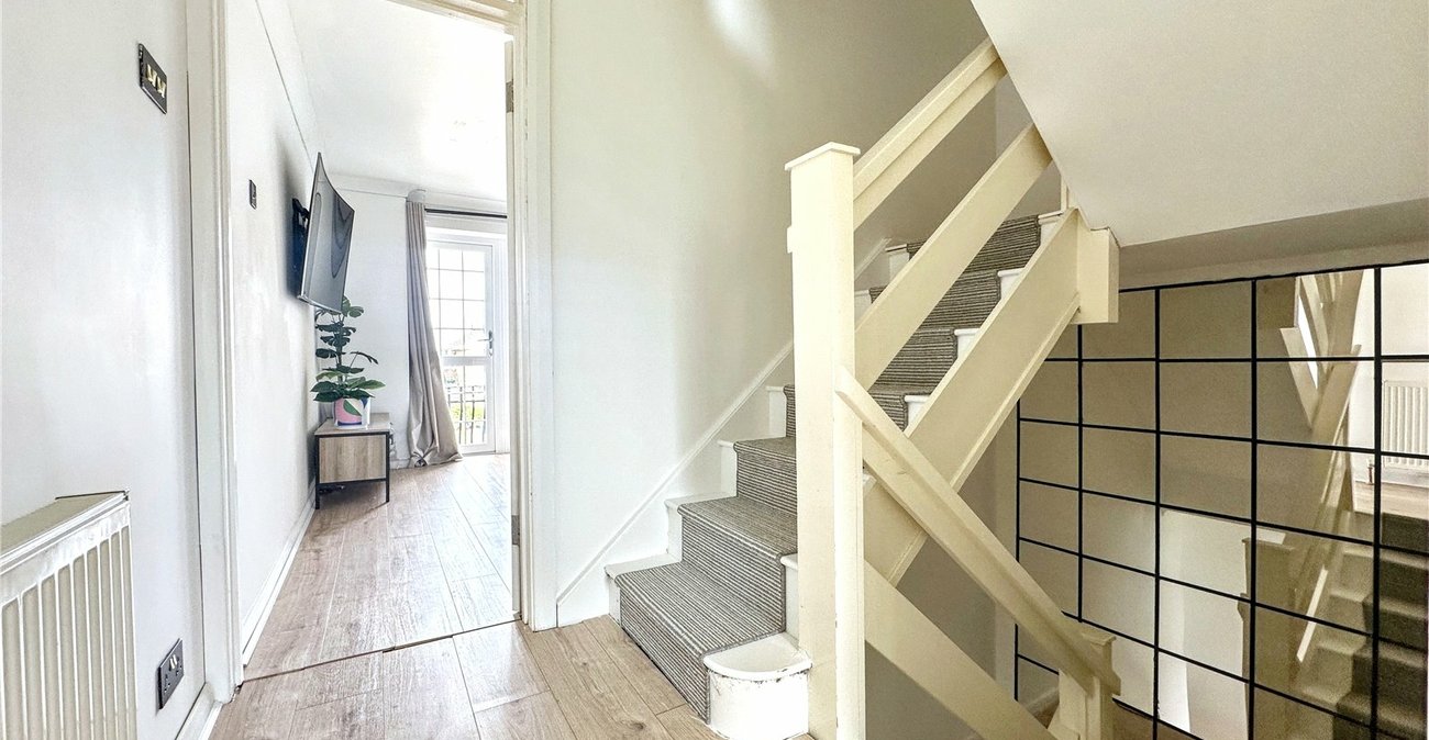 4 bedroom property for sale in Rainham | Robinson Michael & Jackson