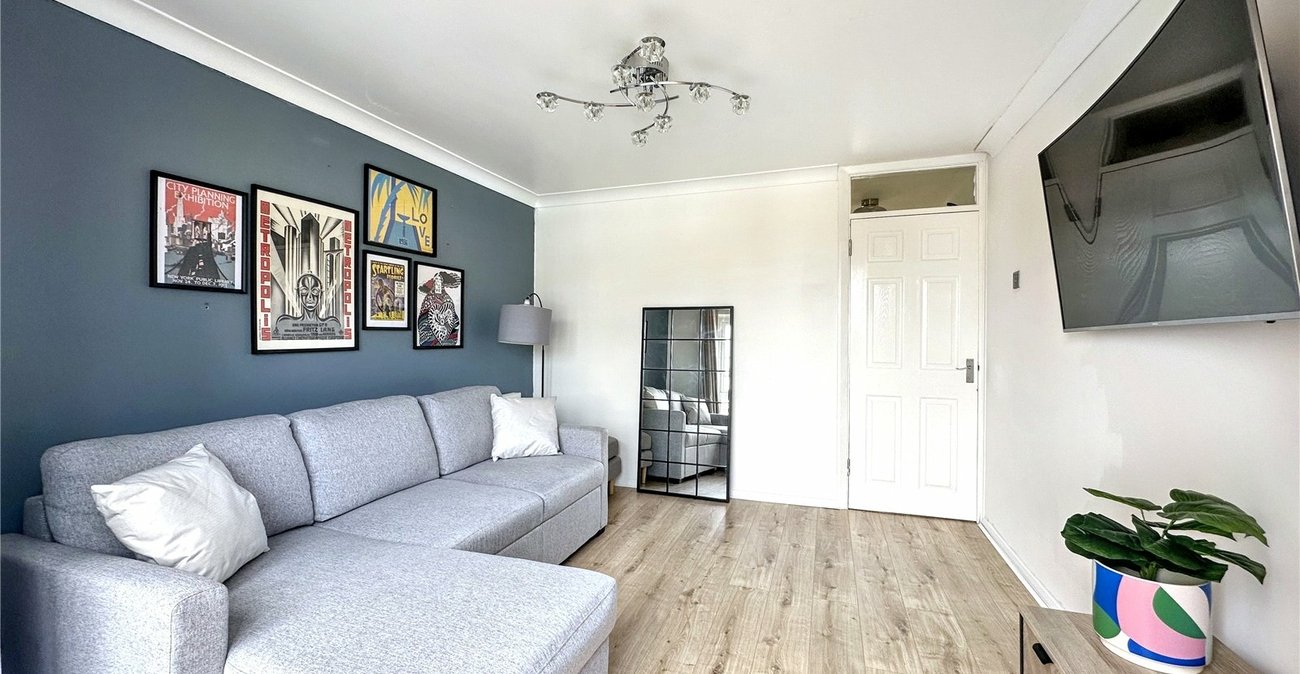 4 bedroom property for sale in Rainham | Robinson Michael & Jackson