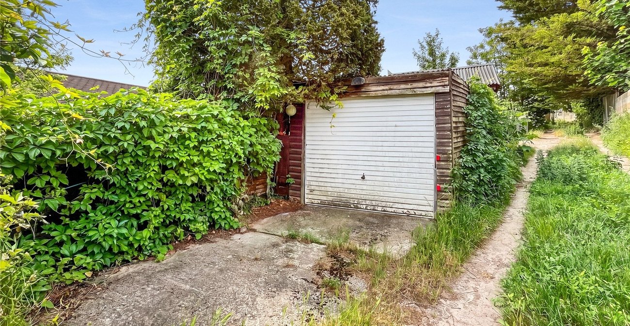 2 bedroom house for sale in Davis Estate | Robinson Michael & Jackson