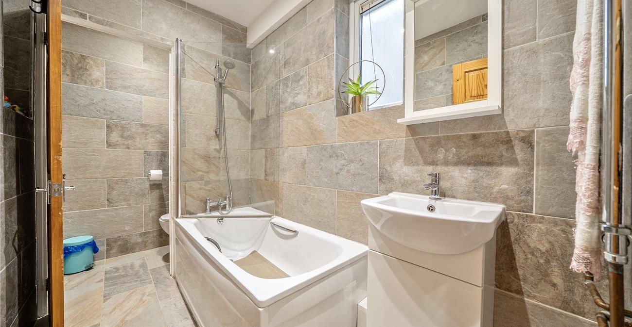 2 bedroom property for sale in College Road | Robinson Jackson