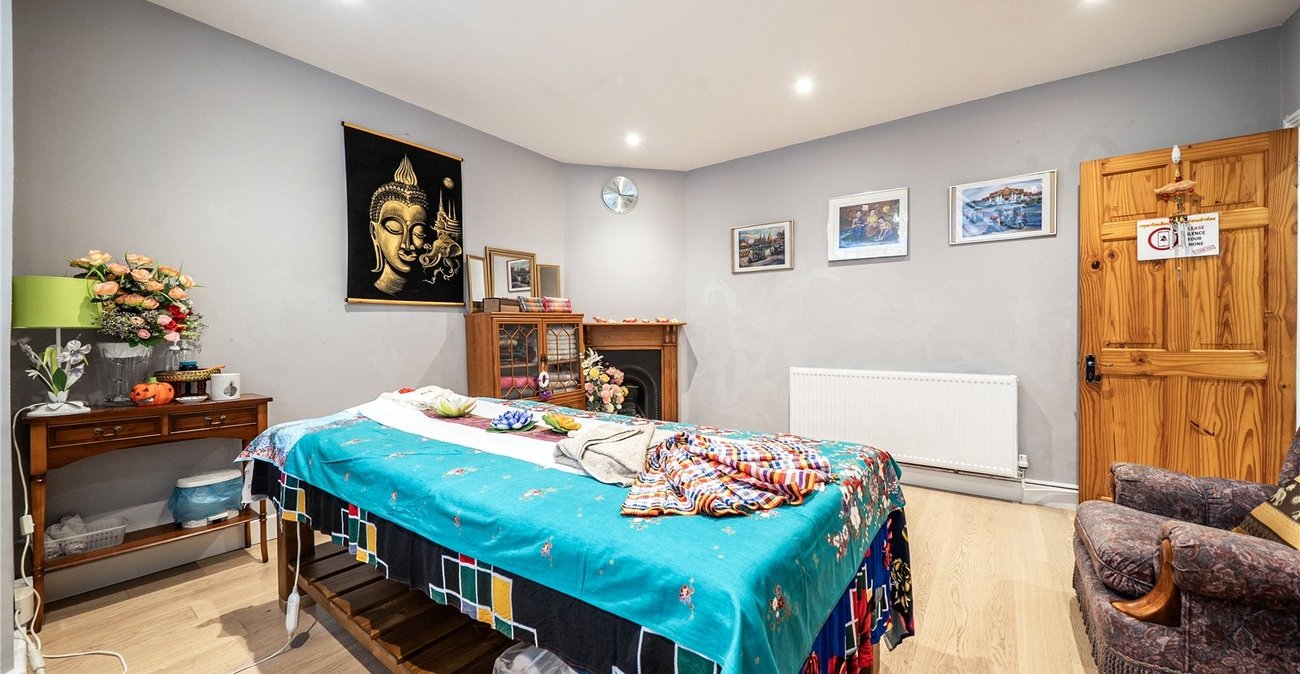 2 bedroom property for sale in College Road | Robinson Jackson