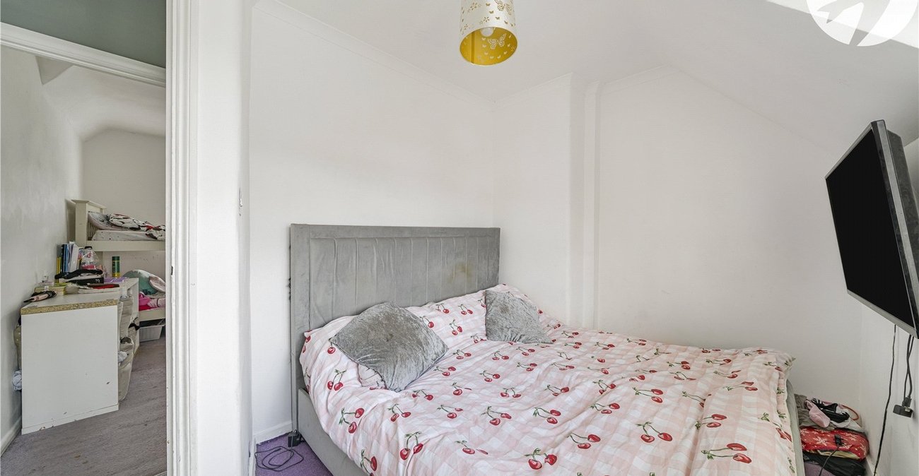 3 bedroom house for sale in Crayford | Robinson Jackson