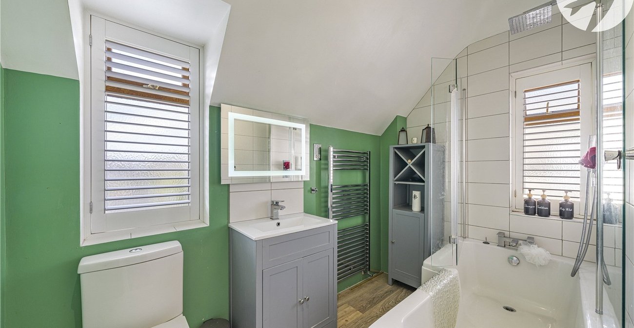 3 bedroom house for sale in Crayford | Robinson Jackson