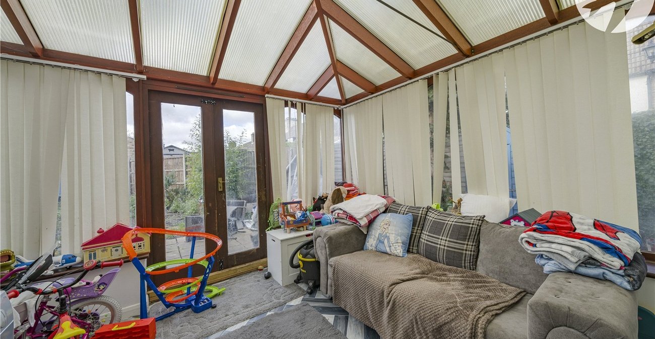 3 bedroom house for sale in Crayford | Robinson Jackson