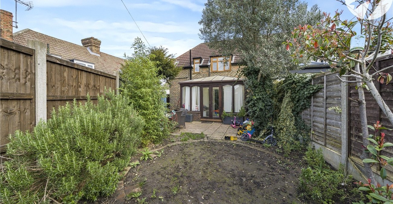 3 bedroom house for sale in Crayford | Robinson Jackson