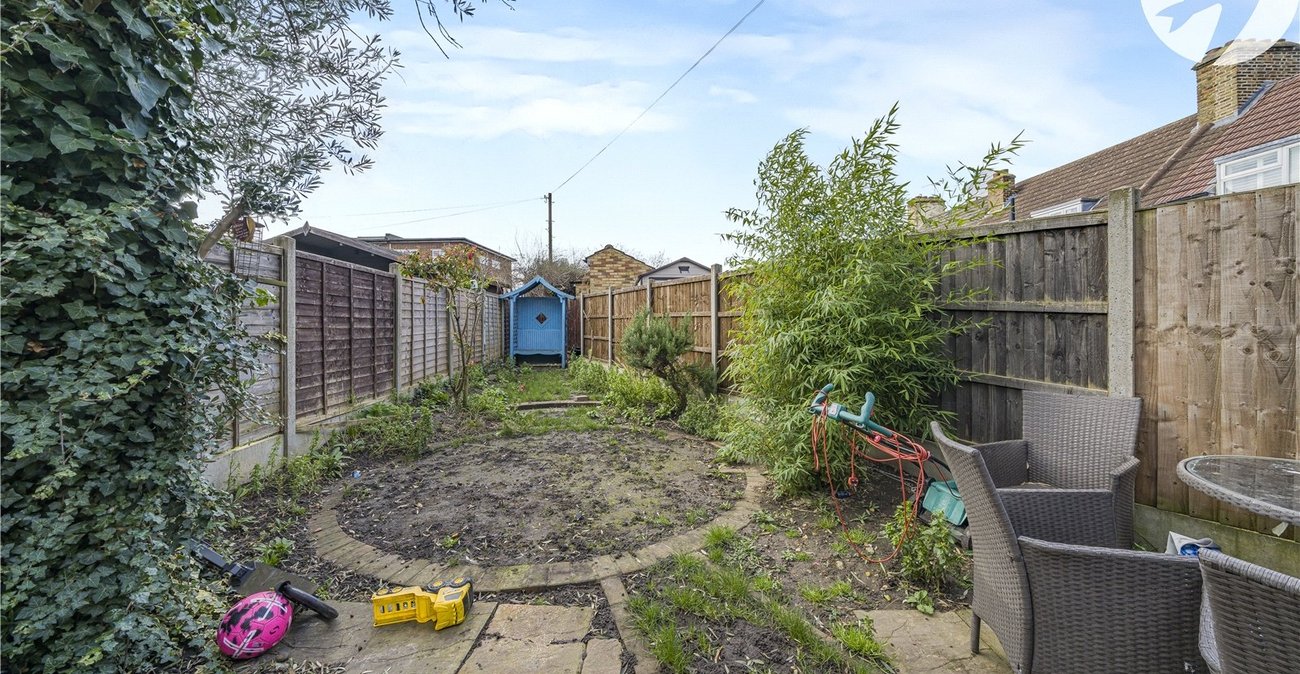 3 bedroom house for sale in Crayford | Robinson Jackson