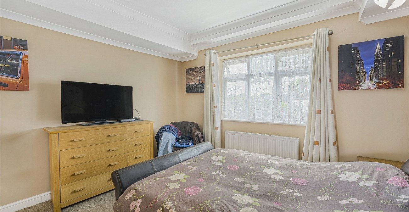 3 bedroom house for sale in Crayford | Robinson Jackson