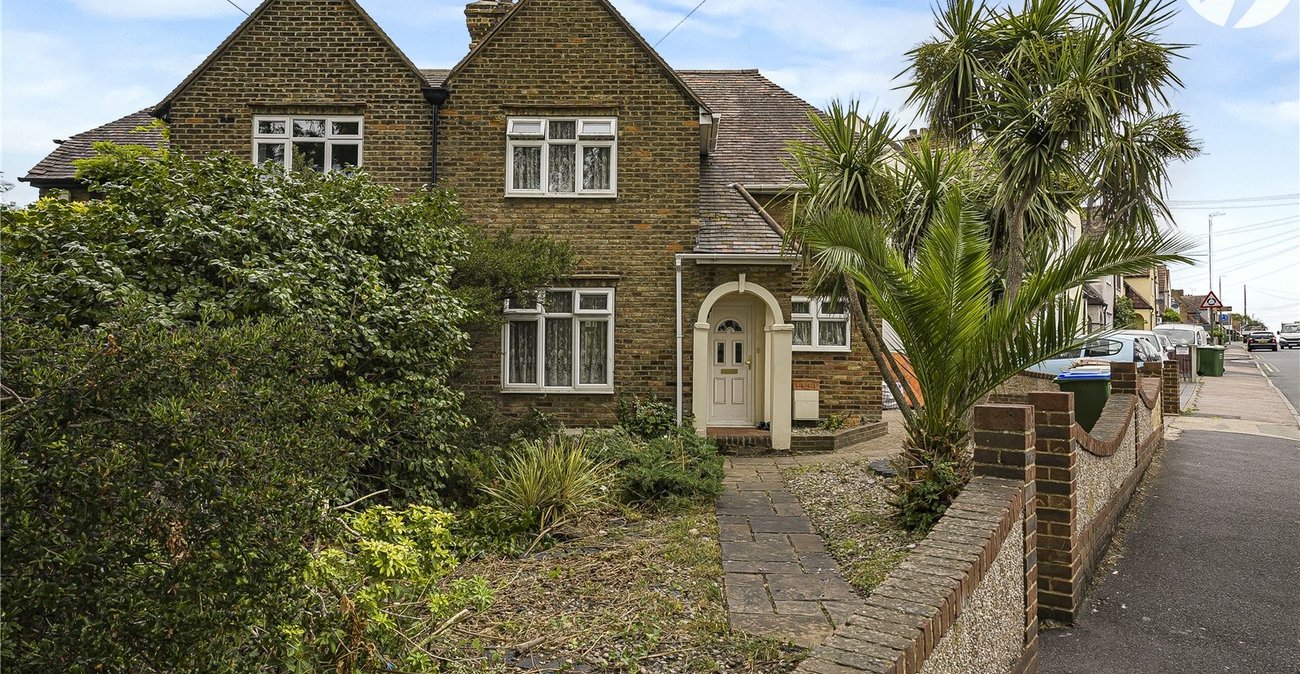 3 bedroom house for sale in Crayford | Robinson Jackson