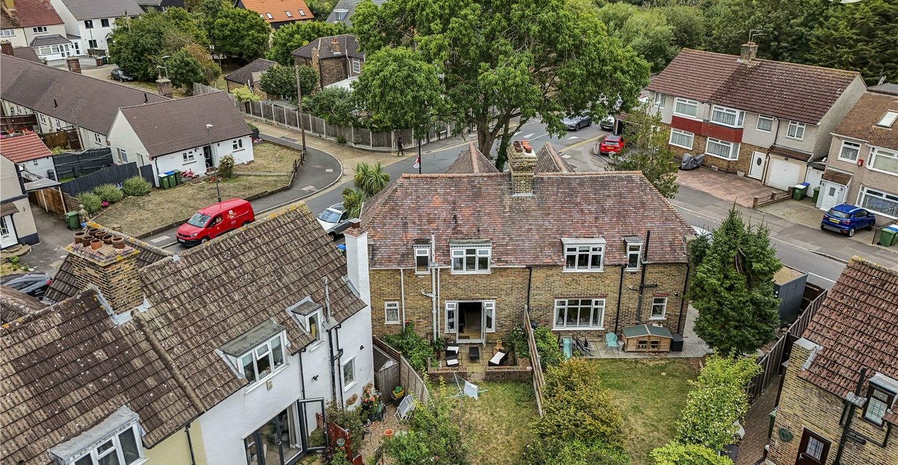 3 bedroom house for sale in Crayford | Robinson Jackson