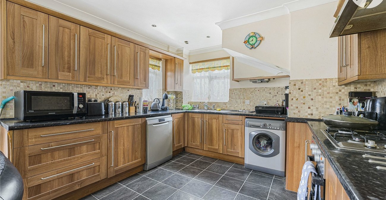 3 bedroom house for sale in Crayford | Robinson Jackson